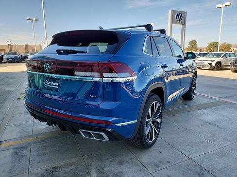 Used 2025 Volkswagen Atlas Cross Sport SEL Premium R-Line image 7