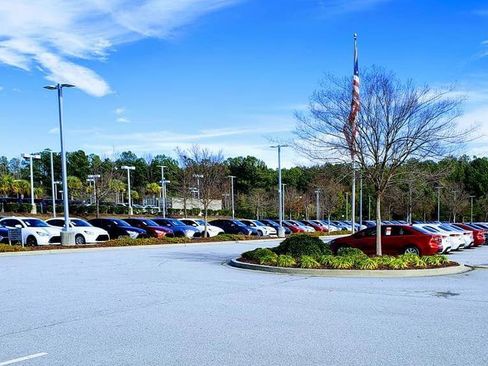 Used 2024 Toyota Tacoma SR5 image 5