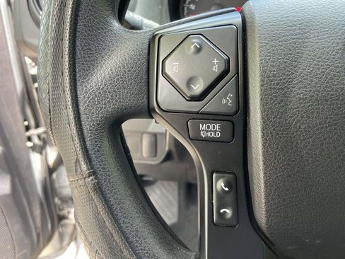 Used 2022 Toyota Tacoma SR RWD image 29