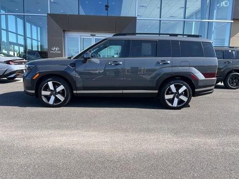 Used 2025 Hyundai Santa Fe Limited image 4