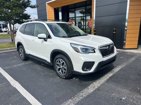Used 2021 Subaru Forester Premium w/ Popular Package #1 AWD/4WD image 1