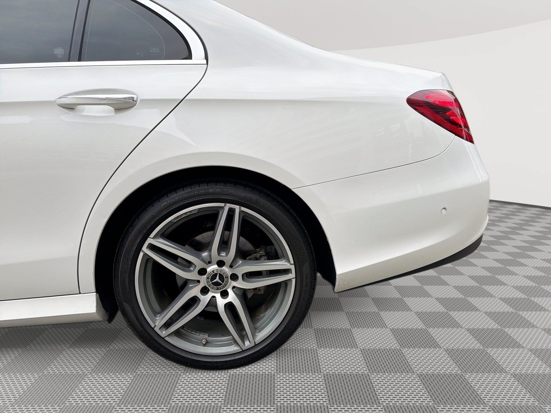 Used 2019 Mercedes-Benz E 300 w/ Premium 1 Package image 29
