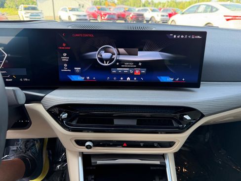 Used 2025 BMW i4 eDrive40 w/ Premium Package RWD image 28