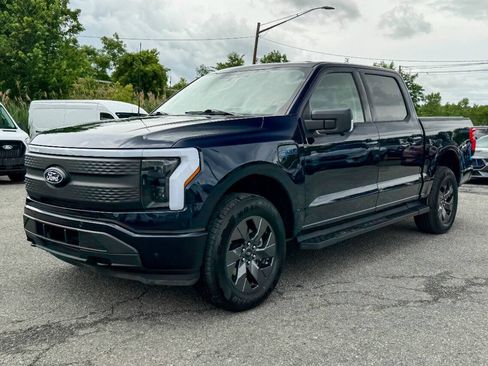 Used 2025 Ford F150 Lightning Flash AWD/4WD image 7