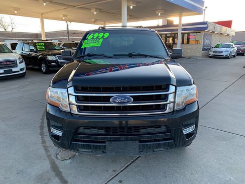 Used 2017 Ford Expedition EL XLT image 3