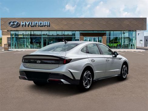 New 2026 Hyundai Sonata SEL image 7