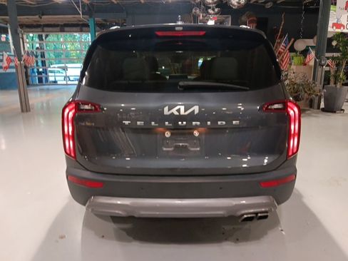 Used 2022 Kia Telluride S AWD/4WD image 12