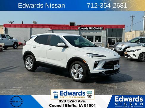 Used 2025 Buick Encore GX Preferred FWD image 1