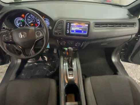 Used 2021 Honda HR-V Sport image 29