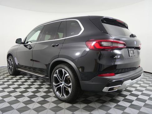 Certified 2023 BMW X5 sDrive40i w/ Climate Comfort Package image 5