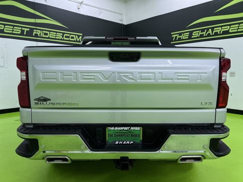 Used 2022 Chevrolet Silverado 1500 LTZ w/ LTZ Convenience Package II AWD/4WD image 8