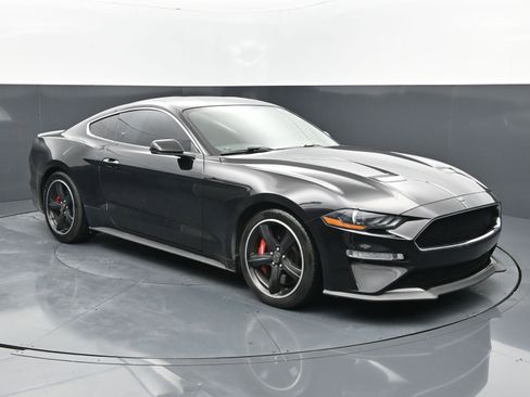 Used 2019 Ford Mustang Bullitt image 7