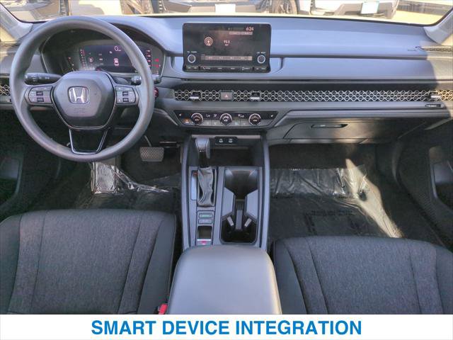 Certified 2025 Honda Accord SE image 21