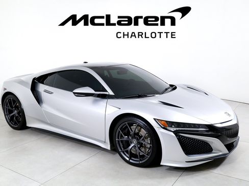 Used 2017 Acura NSX AWD/4WD image 2