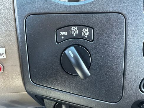 Used 2010 Ford F450 XLT image 16