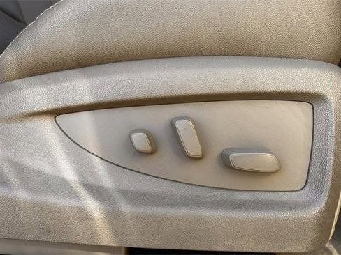 Used 2018 GMC Yukon SLT w/ Open Road Package image 31