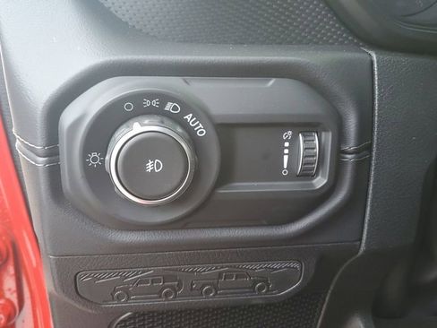 New 2025 Jeep Wrangler Unlimited Rubicon image 23