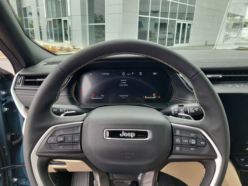New 2026 Jeep Grand Cherokee L Limited AWD/4WD image 14