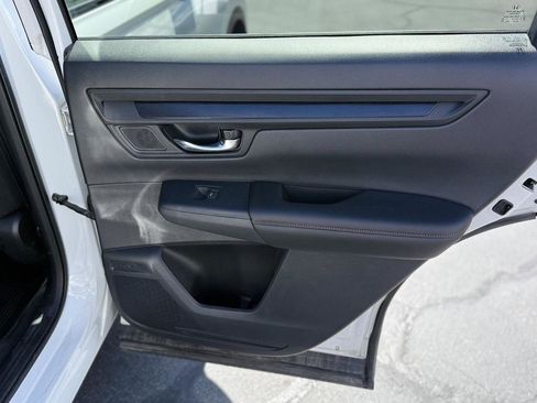 Used 2026 Honda CR-V TrailSport image 31