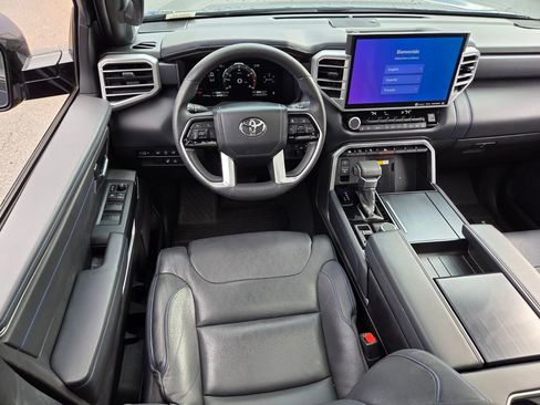 Used 2022 Toyota Tundra Platinum image 8