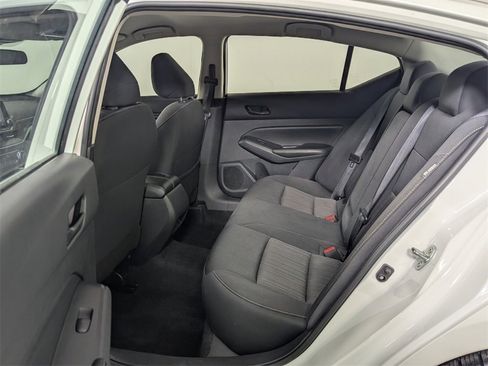 Used 2024 Nissan Altima 2.5 SV image 23