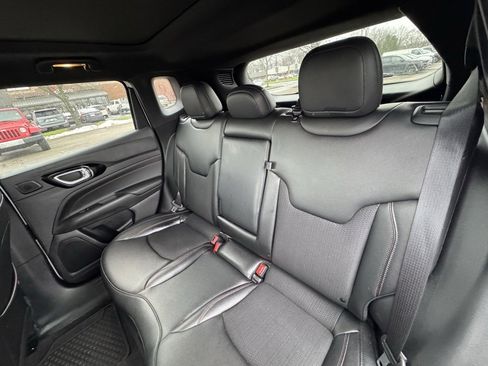 Used 2024 Jeep Compass Trailhawk w/ Sun and Sound Group image 11