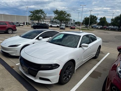Used 2018 Dodge Charger GT AWD/4WD image 2