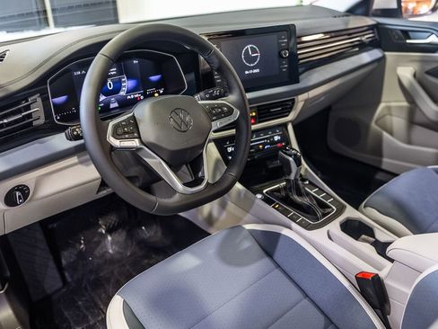 New 2026 Volkswagen Jetta SE FWD image 6