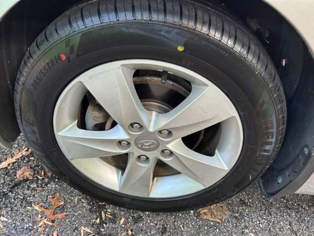 Used 2013 Hyundai Elantra GLS w/ Preferred Pkg FWD image 33