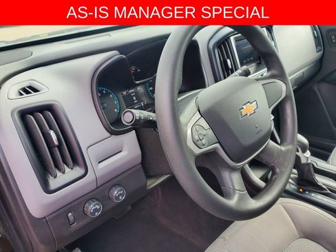 Used 2022 Chevrolet Colorado W/T w/ WT Convenience Package AWD/4WD image 18