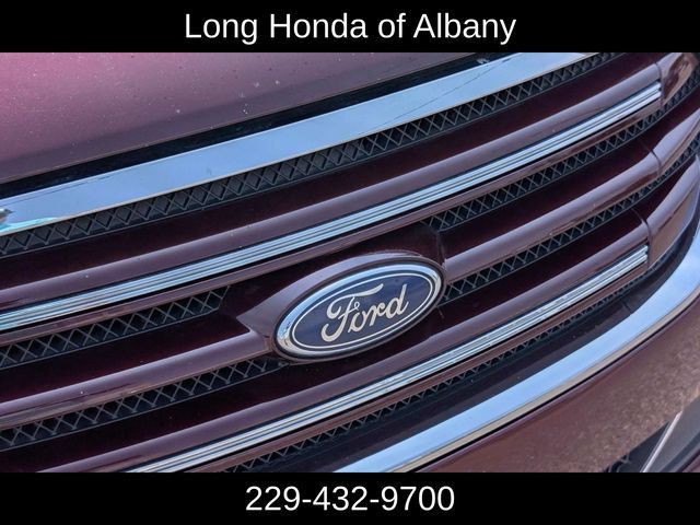 Used 2018 Ford Taurus Limited FWD image 3