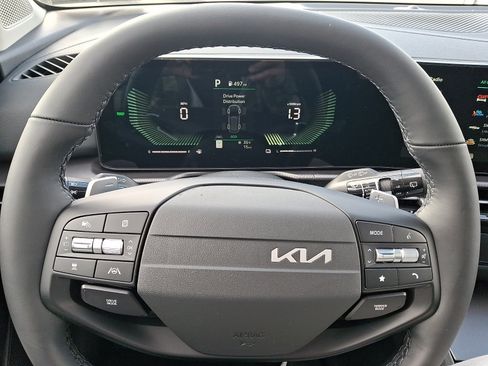 New 2026 Kia Sportage EX AWD/4WD image 13