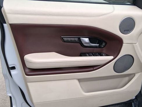 Used 2018 Land Rover Range Rover Evoque Autobiography image 27