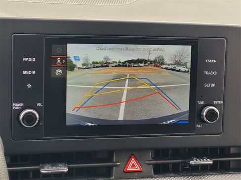 Used 2025 Kia Sportage LX image 22