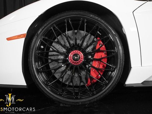 Used 2017 Lamborghini Aventador S image 64