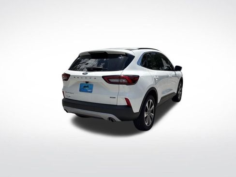 Used 2023 Ford Escape Platinum AWD/4WD image 5
