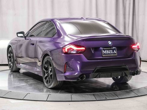 Used 2025 BMW 230i Coupe RWD image 2