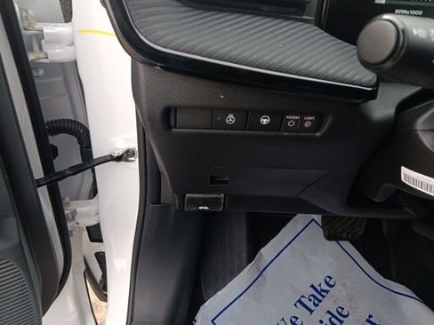 New 2026 Nissan Kicks SR w/ SR Premium Package image 14