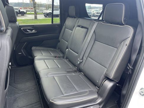 Used 2021 GMC Yukon XL SLT image 25