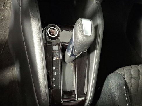 Used 2022 Nissan Kicks S image 19