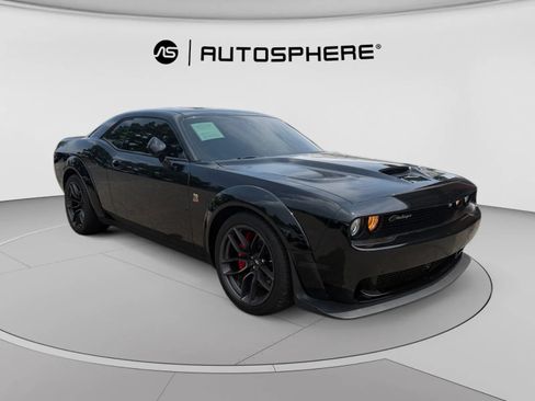 Used 2021 Dodge Challenger R/T Scat Pack RWD image 11