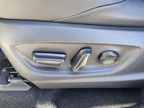 Used 2026 Toyota bZ AWD/4WD image 23