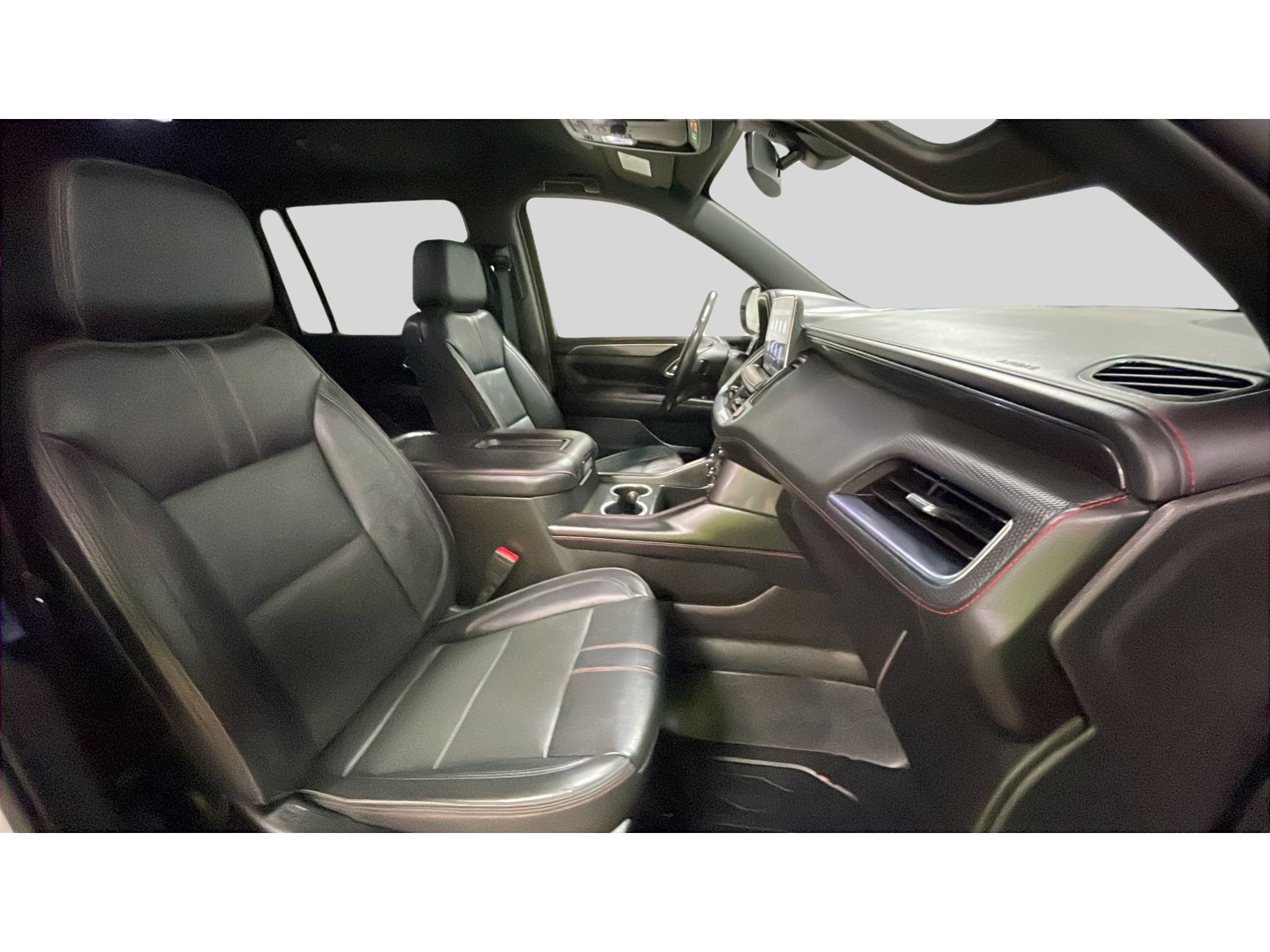 Used 2021 Chevrolet Suburban RST w/ Luxury Package AWD/4WD image 18