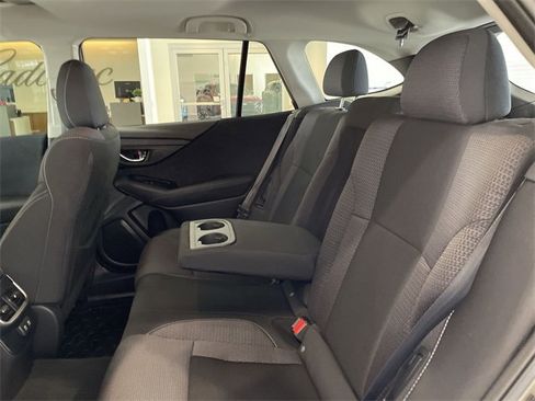 Used 2022 Subaru Outback Premium image 13