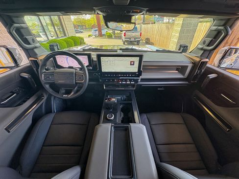 Used 2024 GMC Hummer EV 2X w/ Extreme Off-Road Package AWD/4WD image 24
