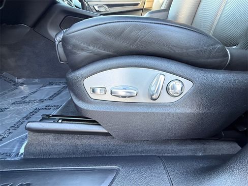 Used 2022 Porsche Macan image 10