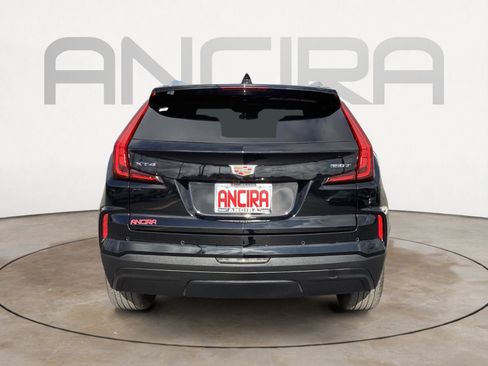 Used 2024 Cadillac XT4 Luxury w/ Cold Weather Package image 11