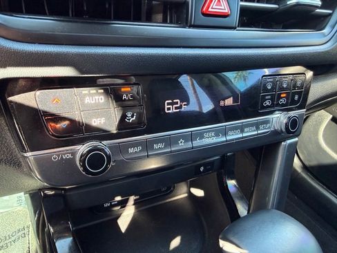 Used 2024 Kia Seltos EX image 25
