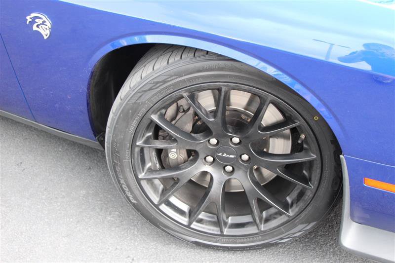 Used 2019 Dodge Challenger SRT Hellcat RWD image 24