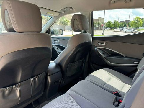 Used 2017 Hyundai Santa Fe Sport image 18